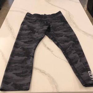 Lorna Jane Capri camouflage leggings.